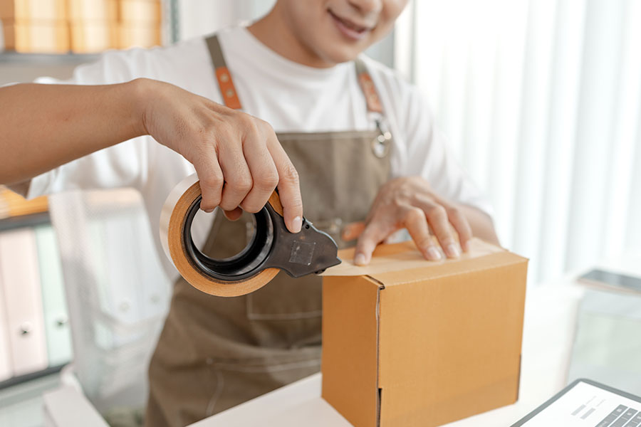 cinta adhesiva para empaques comerciales